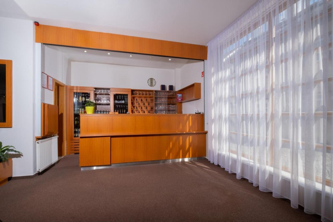 Hotel Могельніце Екстер'єр фото